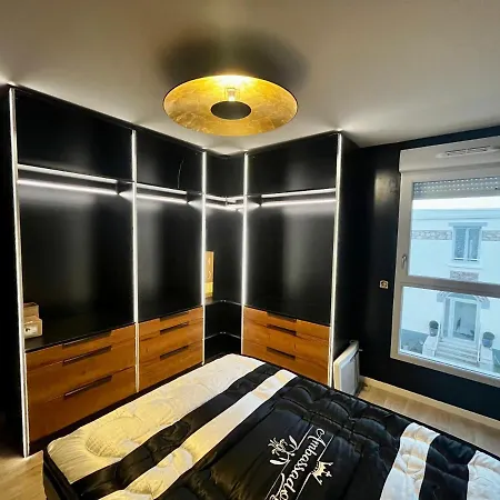 Appartement De Standing Avec Parking Prive Cherbourg-en-Cotentin Exterior photo